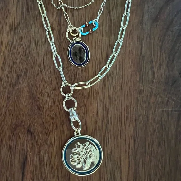 Banana Republic Layered Y-Necklace - Picture 3 of 9